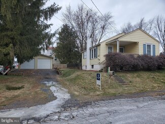 925 E Race St, Pottstown, PA 19464