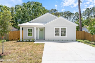 723 W 6th St, St. Augustine, FL 32084