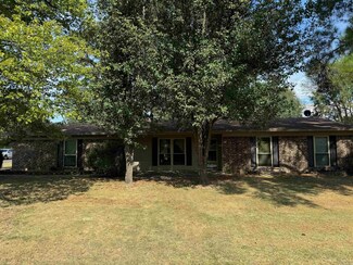 104 Pine Meadows Loop, Hot Springs National Park, AR 71901