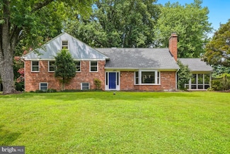 11705 Admirals Ct, Potomac, MD 20854