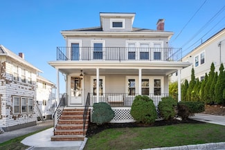 133 Hillside Rd, Watertown, MA 02472