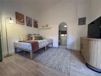 52 NW 68th St Unit R, Miami, FL 33150