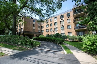 1101 Midland Ave Unit 402, Bronxville, NY 10708