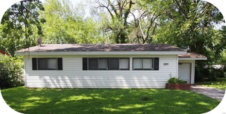 6829 Saint Olaf Dr, Saint Louis, MO 63134