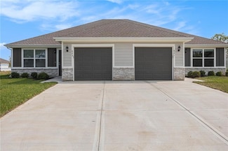 630 Fall Meadow Ln, Belton, MO 64012