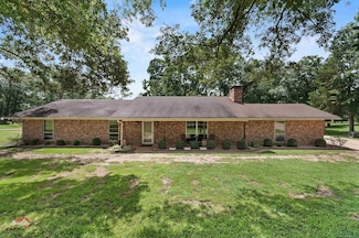 111 N Estates Ln, Henderson, TX 75652