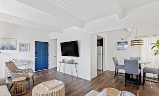 514 E Islay St Unit B, Santa Barbara, CA 93101