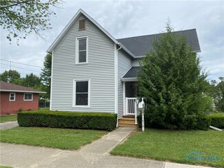 810 N Fulton St, Wauseon, OH 43567