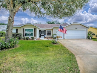 4949 Sawgrass Lake Cir, Leesburg, FL 34748