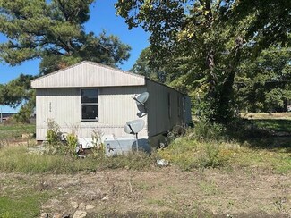 2706 Tyler Ave, West Memphis, AR 72301