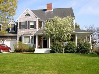 6 Luigi Ave, Sagamore Beach, MA 02562
