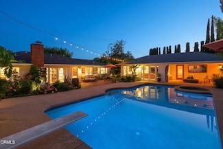 1215 Flanders Rd, La Canada Flintridge, CA 91011