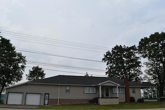 610 Glendale Heights Rd, Glen Dale, WV 26041