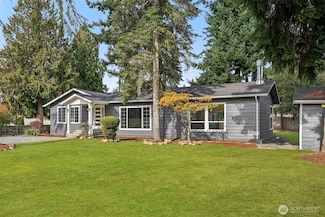 5114 Picnic Point Rd, Edmonds, WA 98026