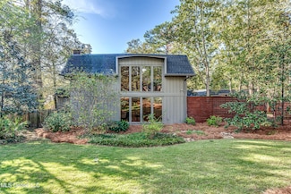 4053 Eastwood Place, Jackson, MS 39211