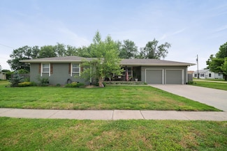 301 E 1st Ave, Goddard, KS 67052