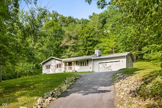 1726 Harrison Ridge Rd, Nashville, IN 47448
