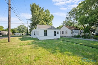 1614 Biscayne Dr, Toledo, OH 43612