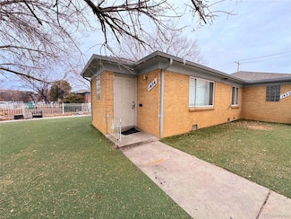 1450 Elmira St, Aurora, CO 80010