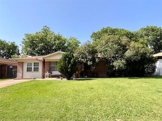 2217 Linwood Ln, Irving, TX 75061