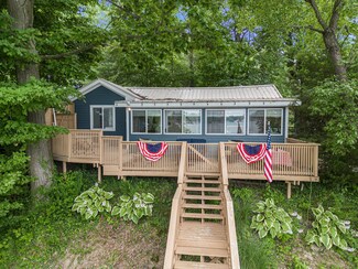 55110 Indian Lake Rd, Dowagiac, MI 49047