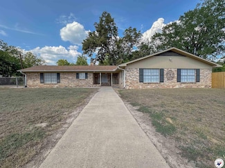 101 E South St, New Boston, TX 75570