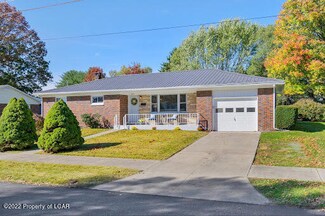931 Belair Dr, Berwick, PA 18603