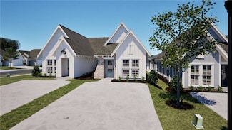41 Forest Ln, Opelika, AL 36801