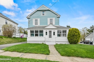 34 Mcarthur St, Pittsfield, MA 01201