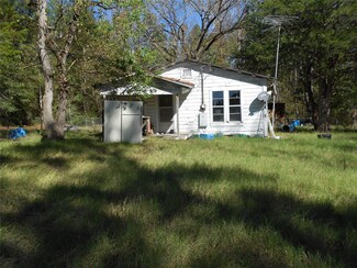 287 Truscott Rd, Groveton, TX 75845