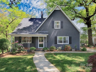 848 Woodland Rd, Statesville, NC 28677