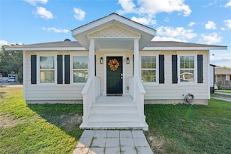 201 Spring Valley, Azle, TX 76020