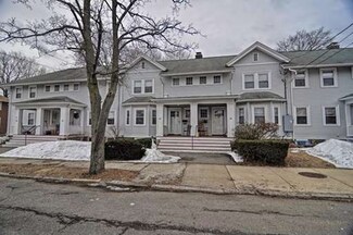 42 Richardson Ave, Wakefield, MA 01880