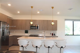 8265 NW 41st St Unit C-110, Doral, FL 33166