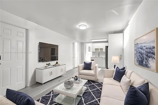 1943 Rodman St, Hollywood, FL 33020