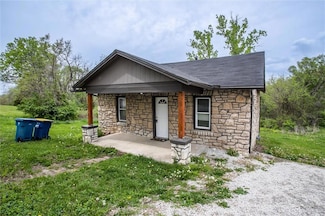 702 Centralia St, Excelsior Springs, MO 64024