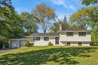 3S126 Park Blvd, Glen Ellyn, IL 60137