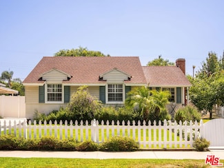 7728 Wish Ave, Van Nuys, CA 91406