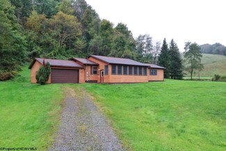 2829 Maple Spring Hwy, Eglon, WV 26716