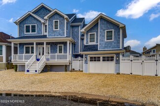72 Henry Dr, Manahawkin, NJ 08050