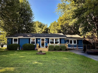 18 Amherst Rd, Red Hook, NY 12571