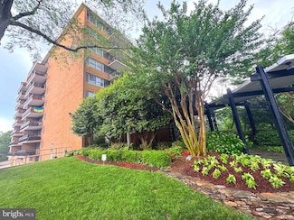 2030 N Adams St Unit 1409, Arlington, VA 22201