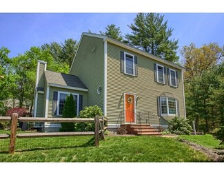 102 Ash St, Townsend, MA 01469