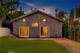 19626 Rosita St, Los Angeles, CA 91356