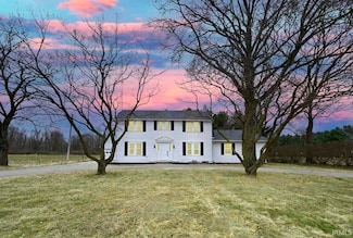 312 Bristol Ave, Middlebury, IN 46540