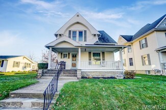 305 E Mechanic St, Wapakoneta, OH 45895
