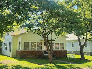242 Missouri St, Pinckneyville, IL 62274
