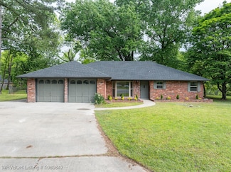 1725 N 46th Cir, Fort Smith, AR 72904