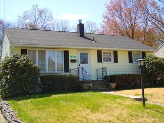 1731 Rosebriar Ln, Stroudsburg, PA 18360