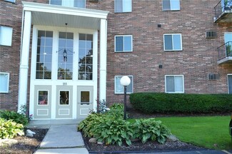 355 Solon Rd Unit 110, Chagrin Falls, OH 44022
